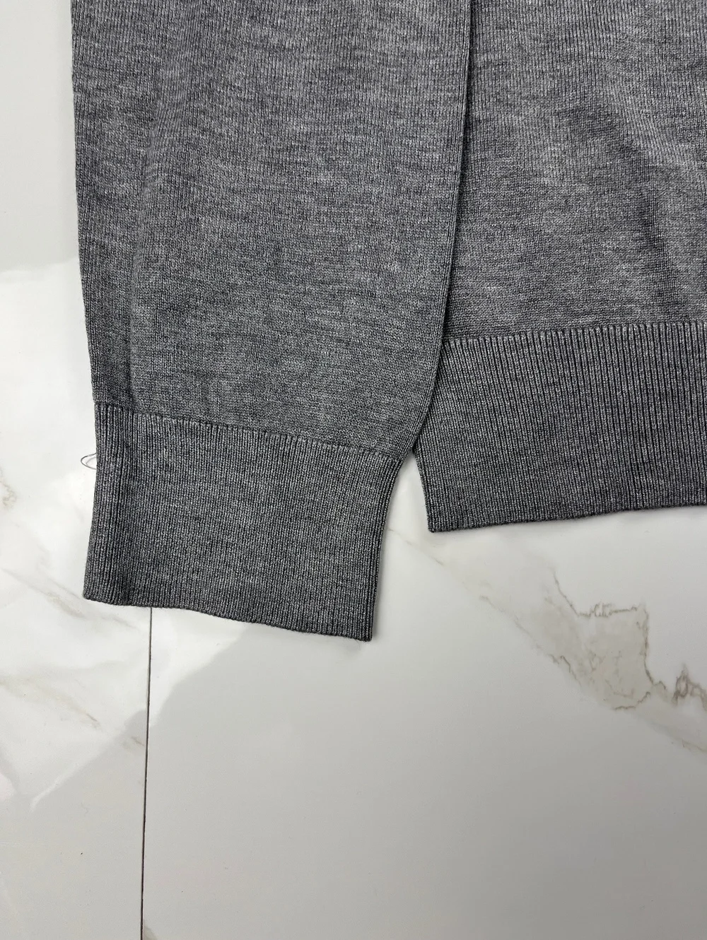 H&M Sweater Gray Slim Fit Size S